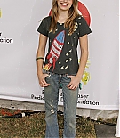 emmarobertsorg004.jpg