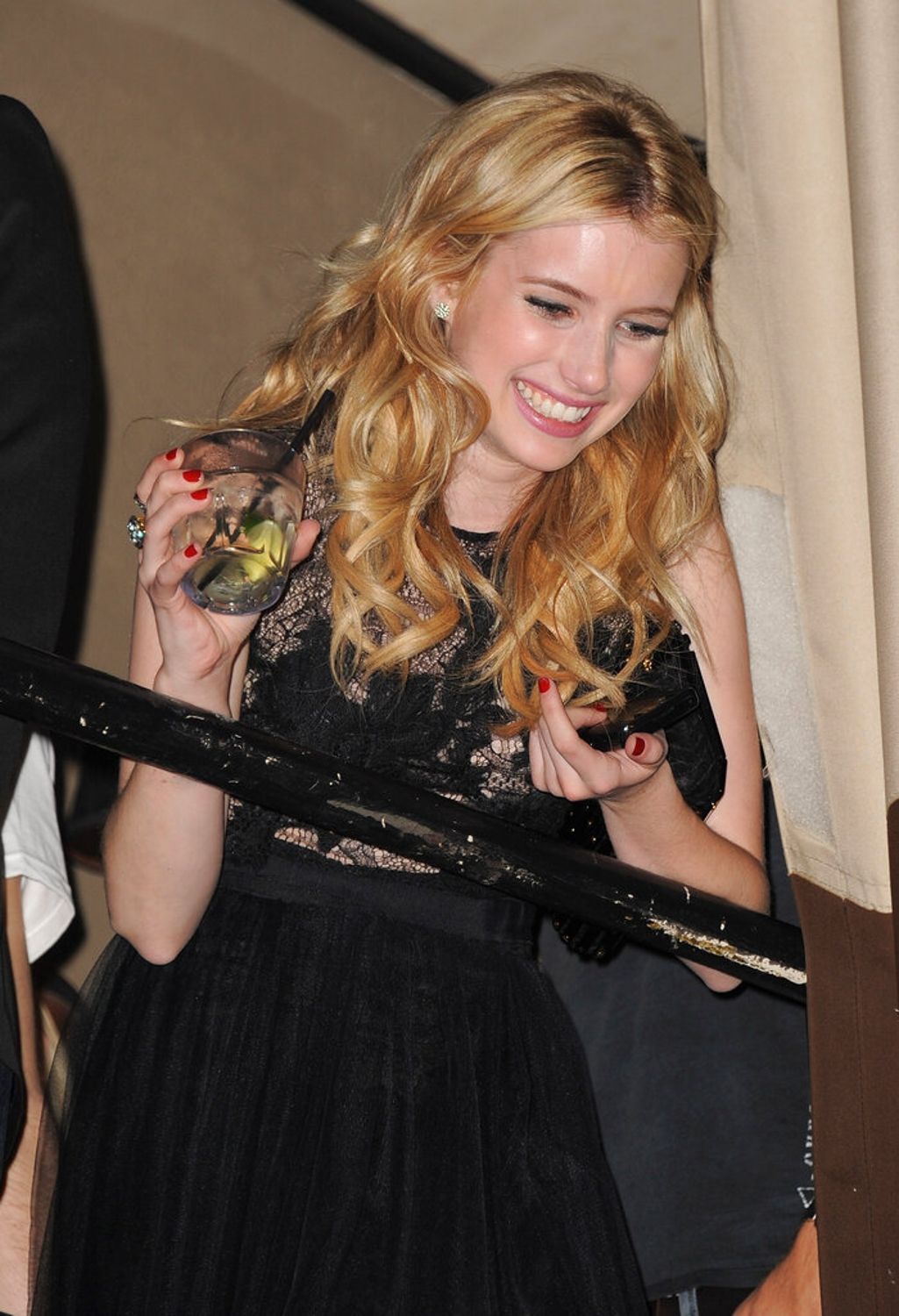 emmarobertsorg007.jpg