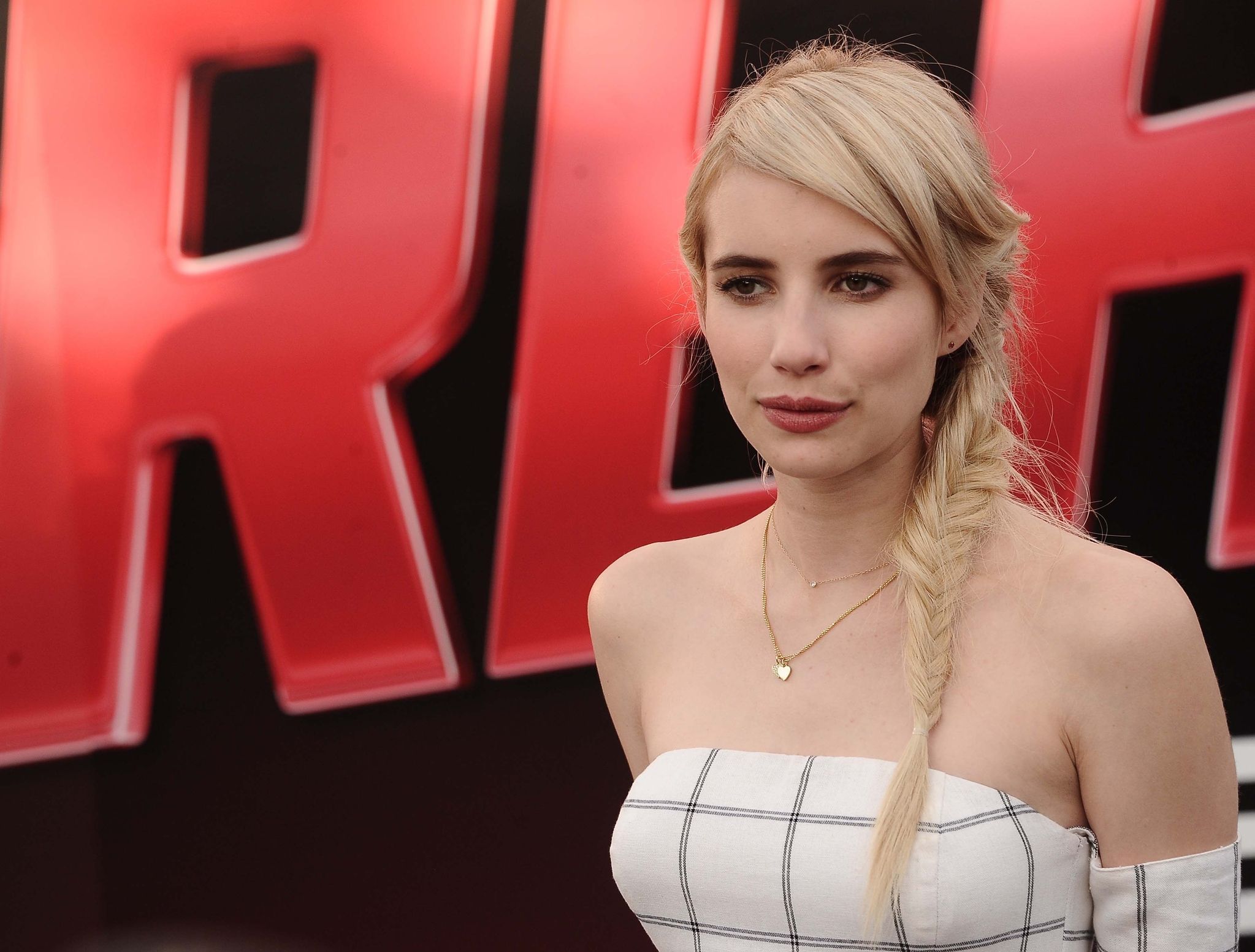 emmarobertsorg042.jpg